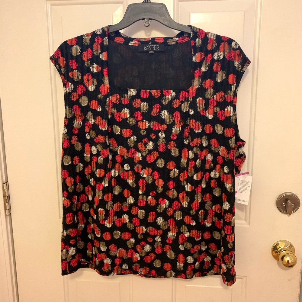 Dotted business-wear top